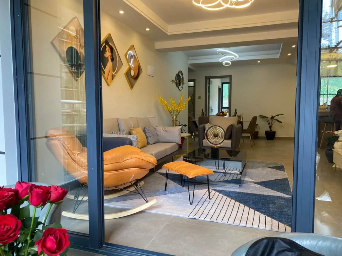 Modern Living on Riverside Drive 2 bedrooms-0 Modern Living on Riverside Drive 2 bedrooms-0