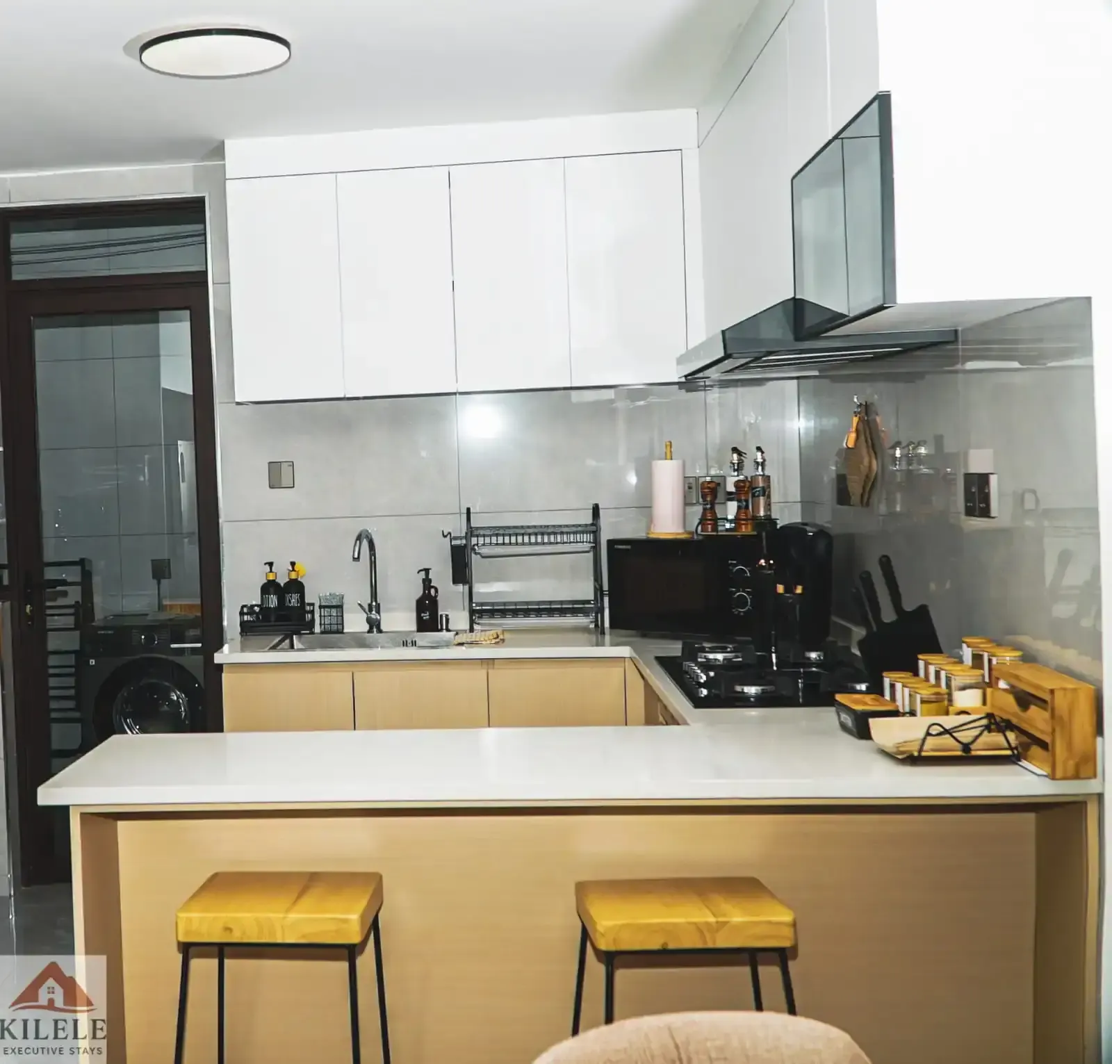 3 BEDROOM ALL ENSUITE + SQ TO RENT AT RIVERSIDE ONE FOR RENT 220k 3 BEDROOM ALL ENSUITE + SQ TO RENT AT RIVERSIDE ONE FOR RENT 220k