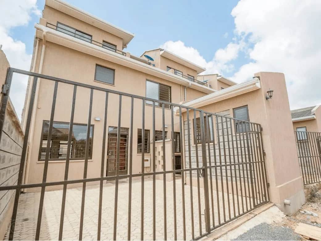 4 BEDROOM MAISONETTES FOR SALE IN SYOKIMAU FROM KES 15 MILLION 4 BEDROOM MAISONETTES FOR SALE IN SYOKIMAU FROM KES 15 MILLION