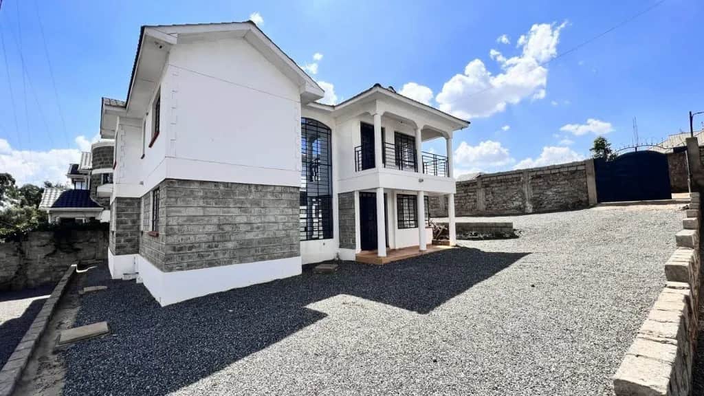 4 BEDROOM HOUSE FOR SALE IN KIBIKO, NGONG FROM KES 9.5 MILLION 4 BEDROOM HOUSE FOR SALE IN KIBIKO, NGONG FROM KES 9.5 MILLION