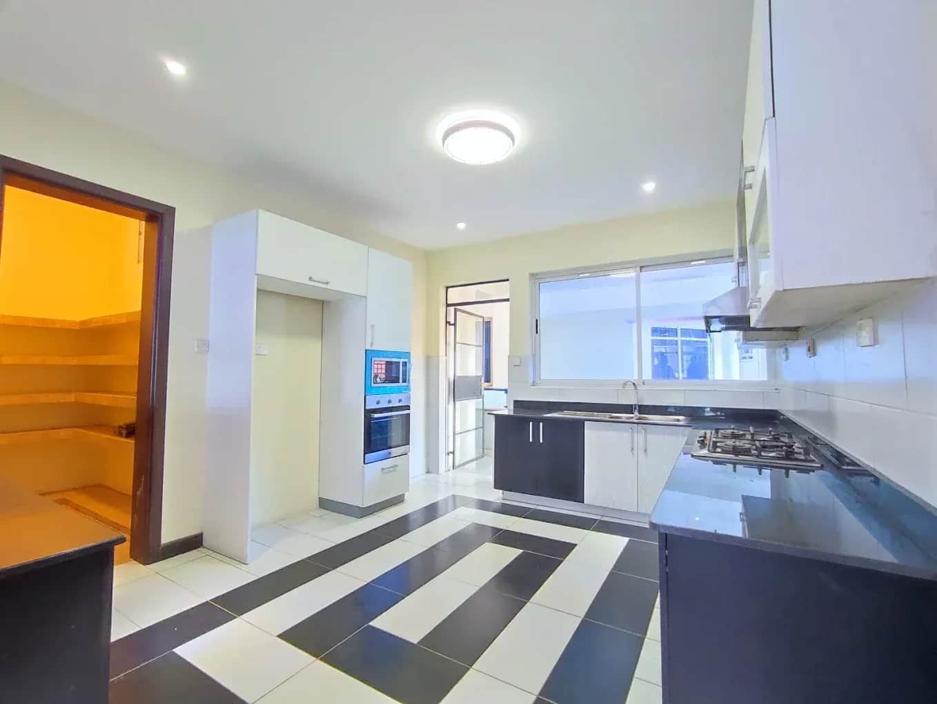 4 BEDROOM APARTMENT FOR SALE IN KILELESHWA FROM KES 32 MILLION-2 4 BEDROOM APARTMENT FOR SALE IN KILELESHWA FROM KES 32 MILLION-2